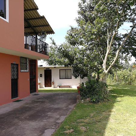 Chapelet Hostal Tababela Zewnętrze zdjęcie