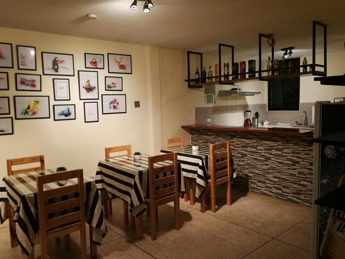 Chapelet Hostal Tababela Zewnętrze zdjęcie