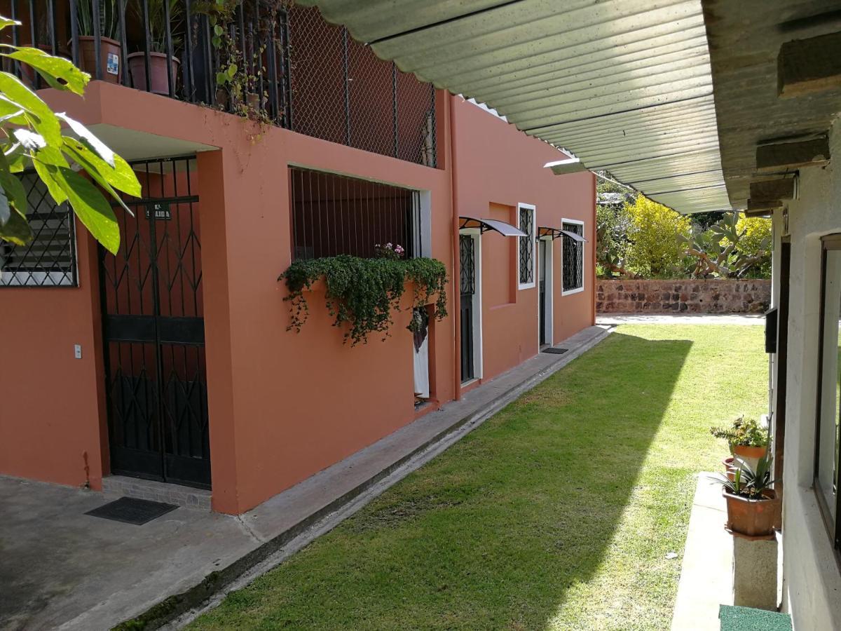 Chapelet Hostal Tababela Zewnętrze zdjęcie