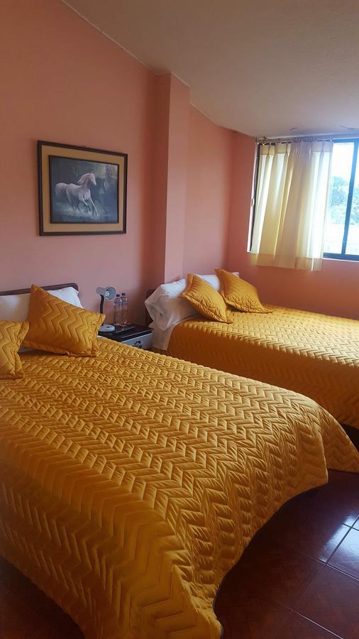 Chapelet Hostal Tababela Zewnętrze zdjęcie