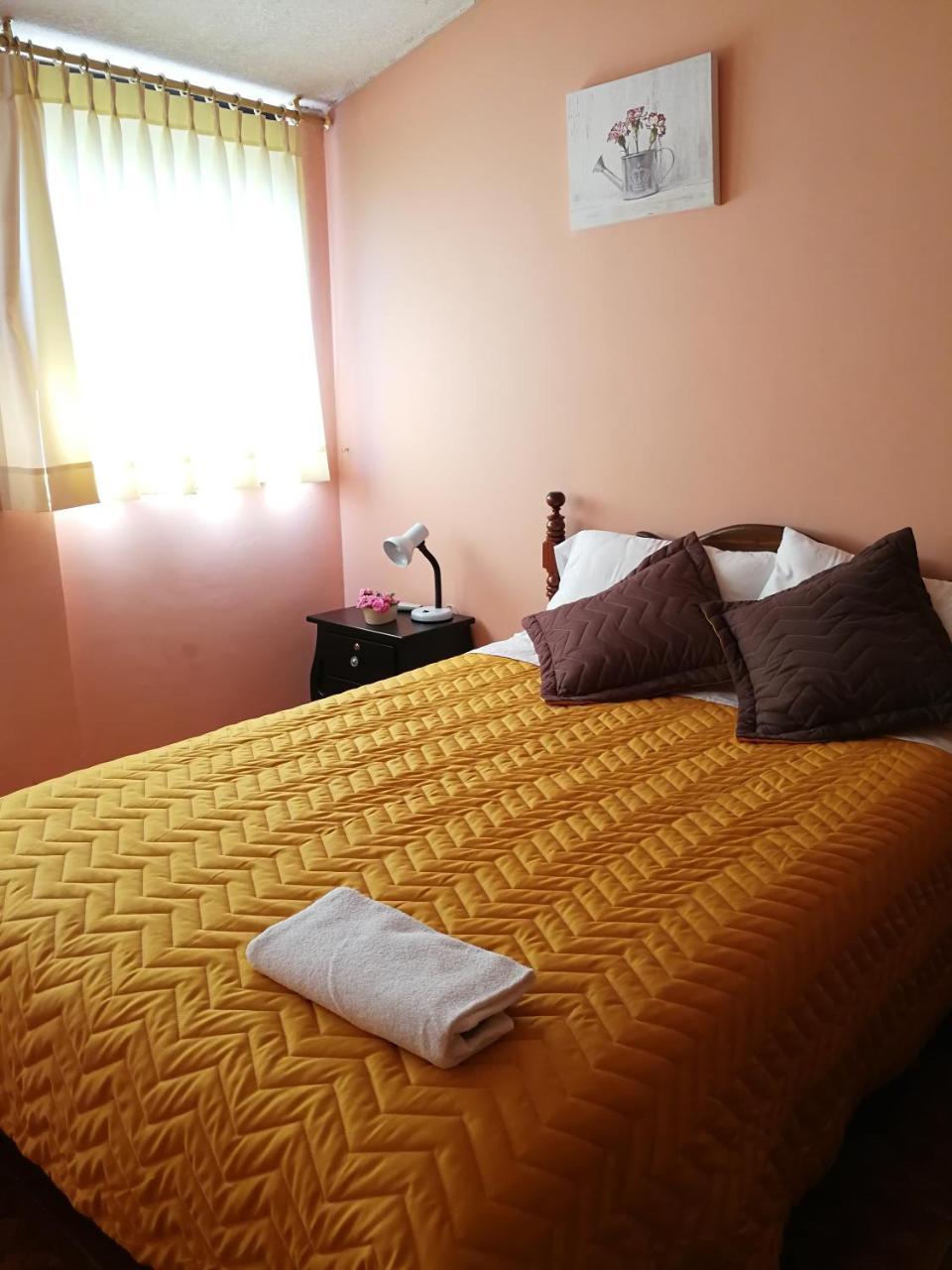 Chapelet Hostal Tababela Zewnętrze zdjęcie