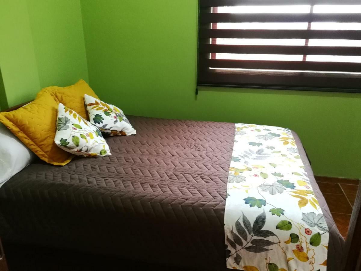Chapelet Hostal Tababela Zewnętrze zdjęcie