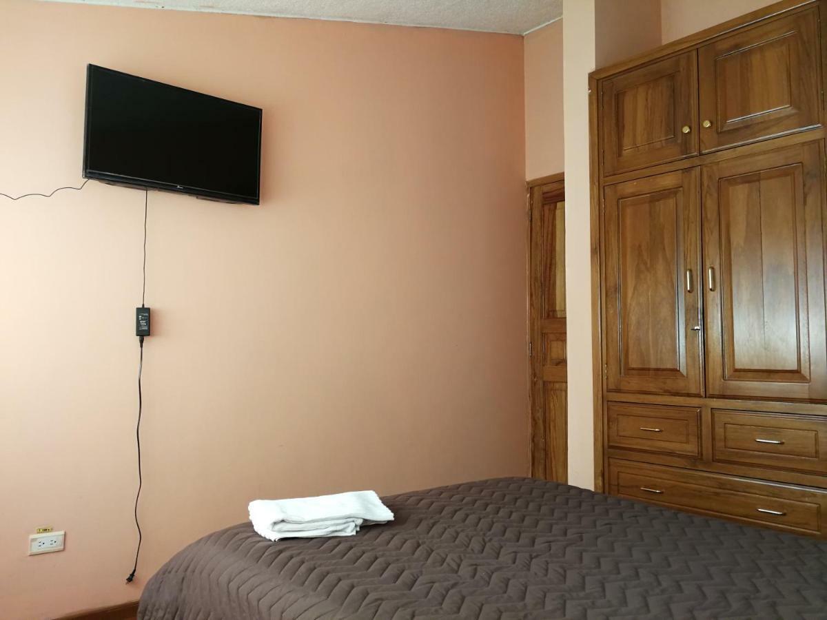 Chapelet Hostal Tababela Zewnętrze zdjęcie